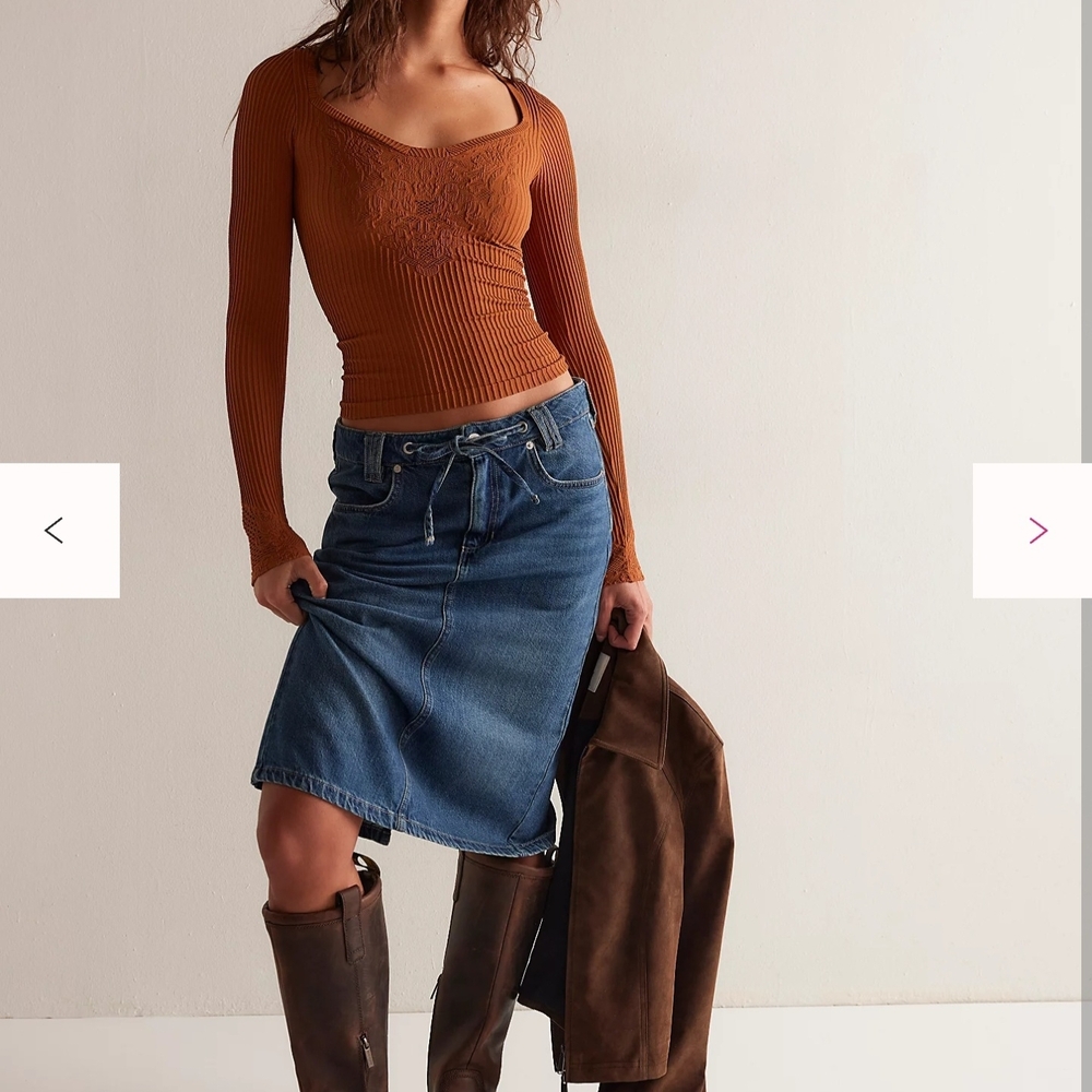 Rust Ribbed Long Sleeve Top - Picture 2 of 6